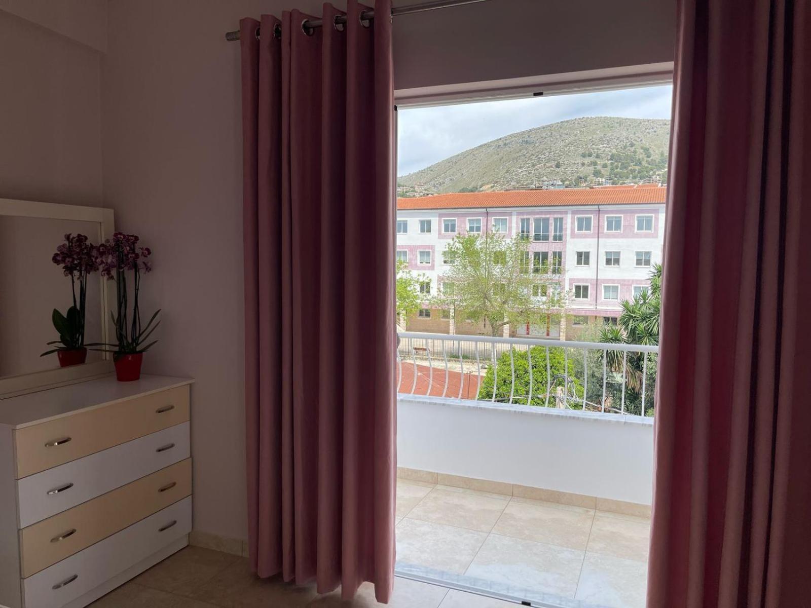 Linda Home Sarandë エクステリア 写真