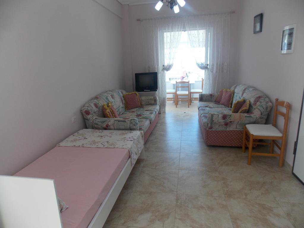 Linda Home Sarandë エクステリア 写真